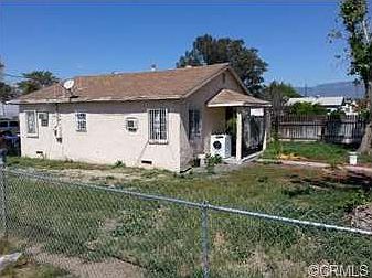 2nd image of 914 S Tippecanoe Ave