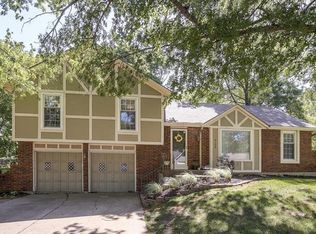 6125 Mullen Rd, Shawnee, KS 66216