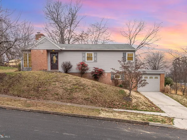 1253 Barley Corn Sq, Harrisburg, PA 17112