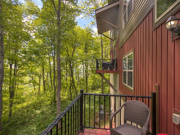 4th image of 551 Eli Hartley Dr Unit 6