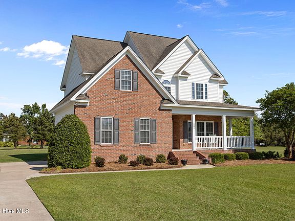 3rd image of 1061 Lexington Downs Drive