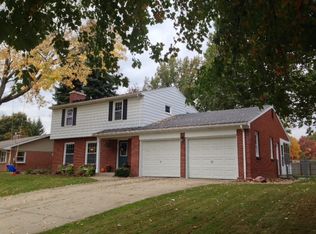 2053 Milford St NW, Grand Rapids, MI 49504
