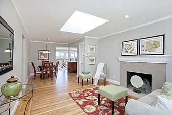 LR 1 :: 637 Amador Street