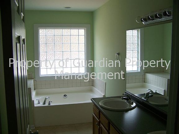 5th image of 1001 Patina Ct