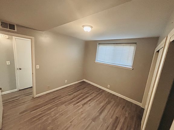 5th image of 5003 Woolworth Ave APT 3