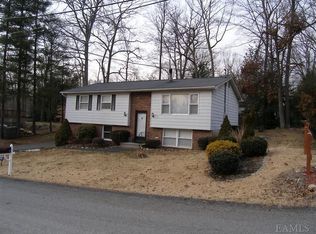 11 Quogue Rd, Patterson, NY 12563