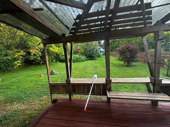 4th image of 47 E Gilson Ave