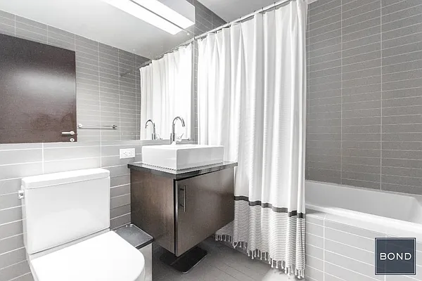 Rented by Bond New York | media 34