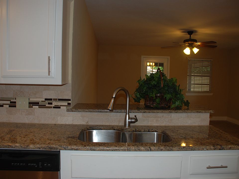 1st image of 2320 NW 115th St