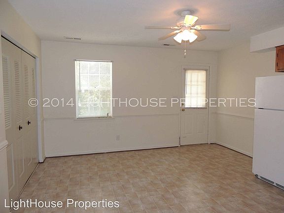 4th image of 106 Water Gate Dr #B