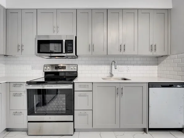 250 W Hidden Valley Blvd #2, Boca Raton, FL 33487