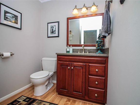 4th image of 1744 Falcon Dr APT D