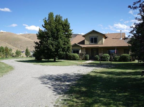 70 Tyler Dr, Bellevue, ID 83313