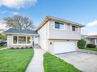 10668 Newbury St, Westchester, IL