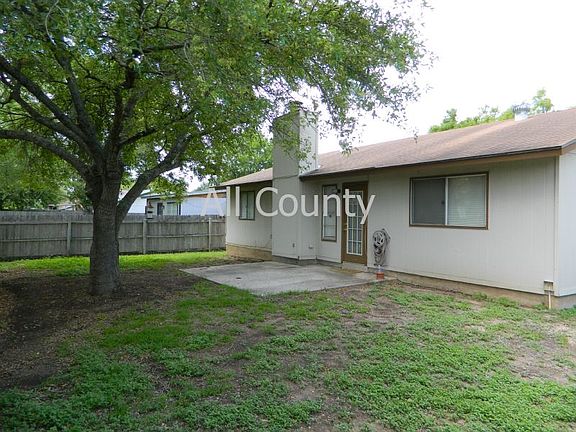 2nd image of 5838 Les Harrison Dr
