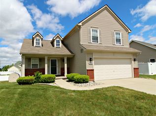 4107 Grand Oaks Trl, Burton, MI