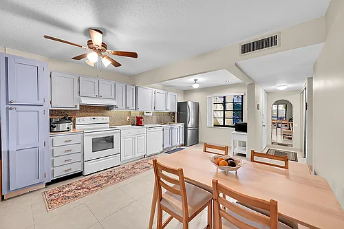138 S Cypress Rd #214 Photo 1