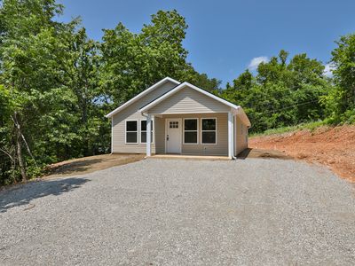 302 E College Street, Crane, MO, 65633