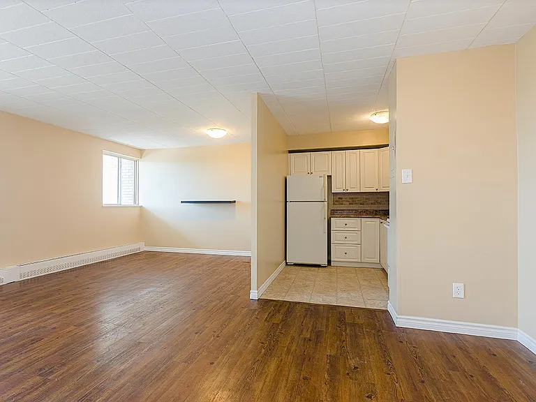 105 Giroux St #101 — Photo 10