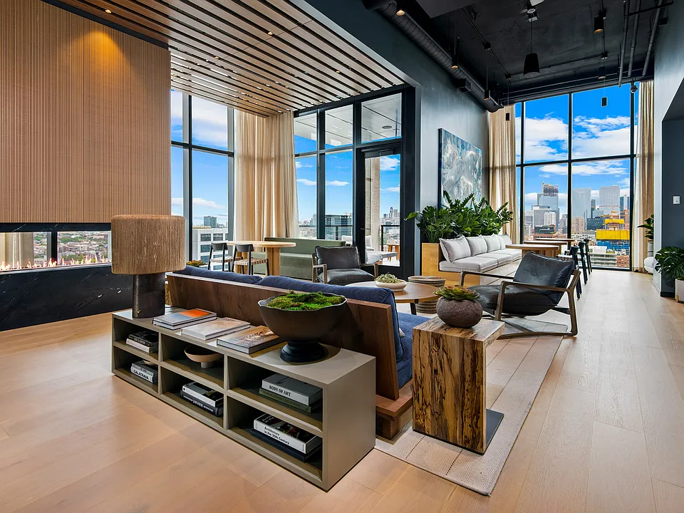 Parq Fulton