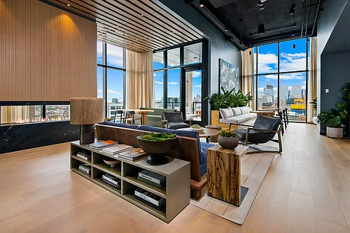 Parq Fulton Photo 1