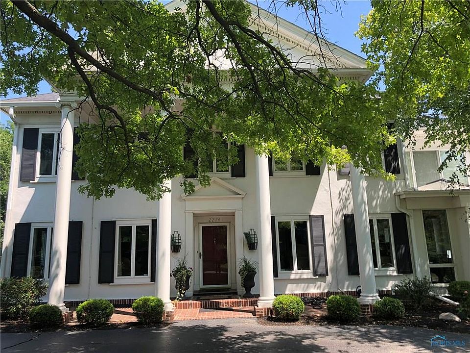 2nd image of 2214 River Rd