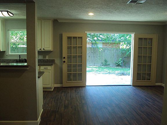 2nd image of 3307 Ashwyne Ct