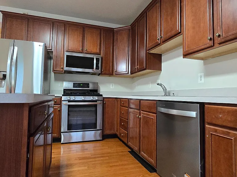 22614 Welborne Manor Sq — Photo 8