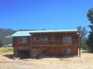 60647 Sunday Dr, Cove, OR 97824