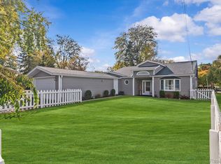 11026 Colony Rd, Pinckney, MI 48169