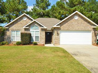 102 Galloway St, Kathleen, GA 31047