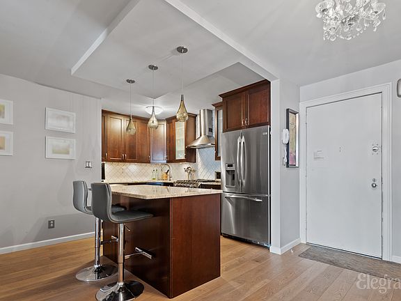 5th image of 330 E 38th St APT 8IJ