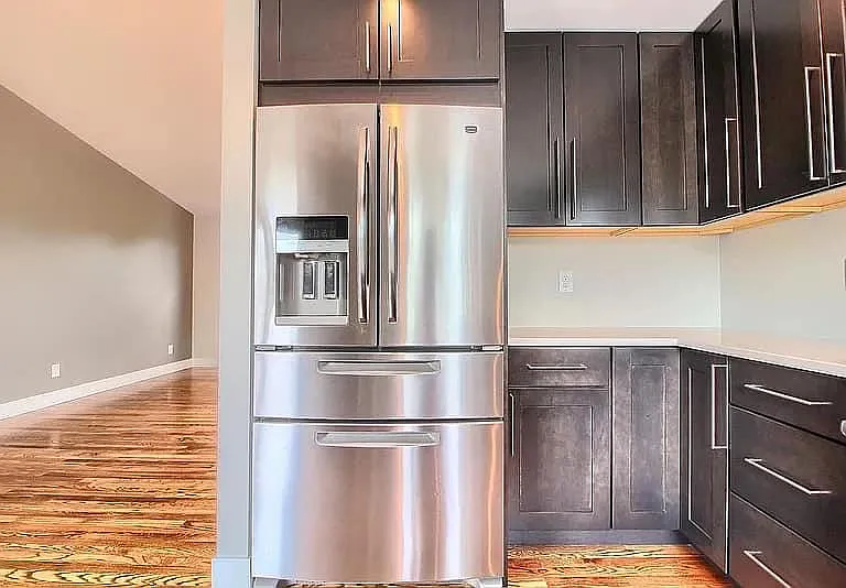 559 London Ave — Photo 6