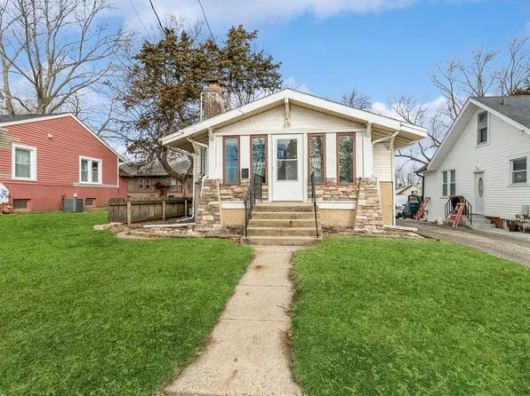 1332 Hull Ave, Des Moines, IA 50316