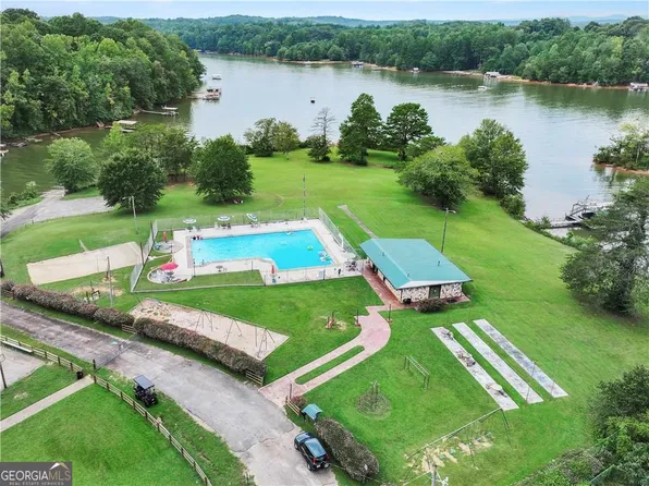 5304 Waterwood Dr, Gainesville, GA 30506