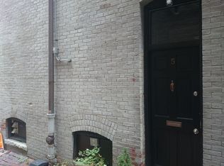 5 Champney Pl, Boston, MA 02114