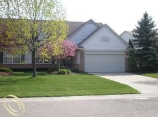 6337 Heron Park Way #1, Clarkston, MI 48346
