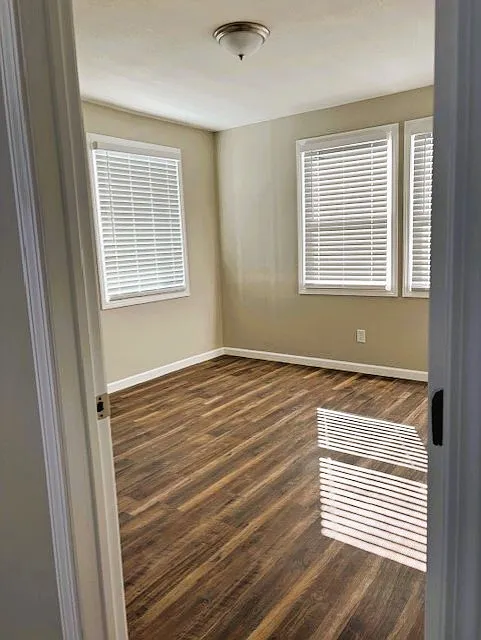 1252 SW Topeka Blvd Apartments - 2B — Photo 4