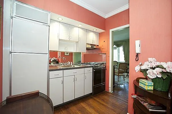 Sold by Charles H. Greenthal | media 33