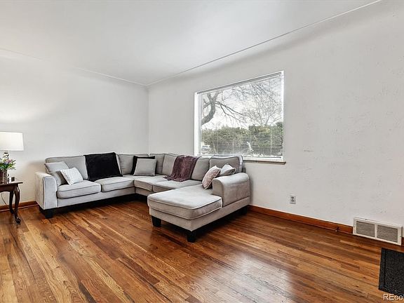 3rd image of 823 S Umatilla Way