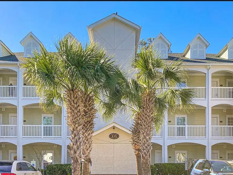108 Cypress Point Ct #205 — Photo 2