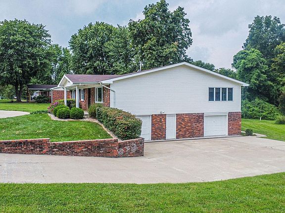 4th image of 105 Rebecca Ln