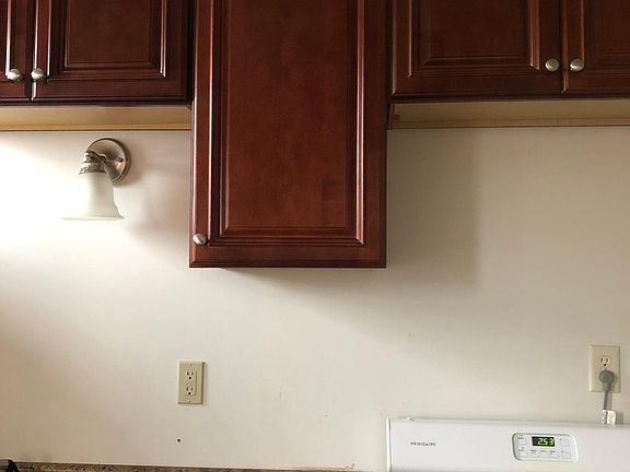 3rd image of 14 W 26th St APT 10