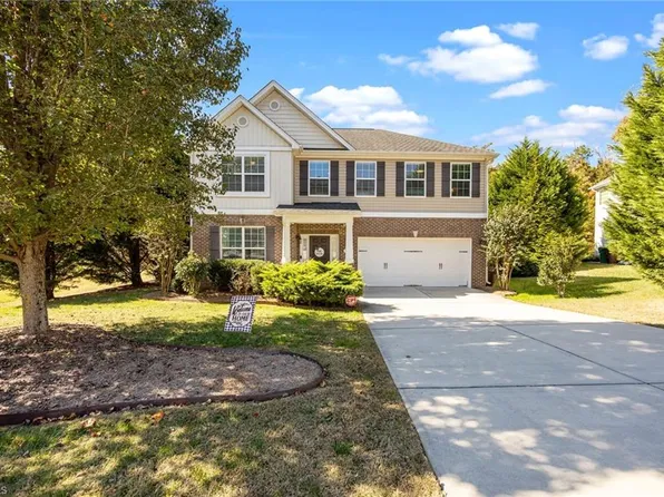 2683 Wellfleet Dr, High Point, NC 27265