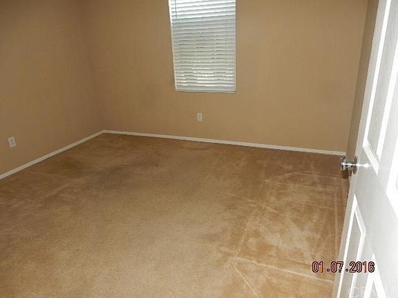 3rd image of 6445 Red Oak Dr