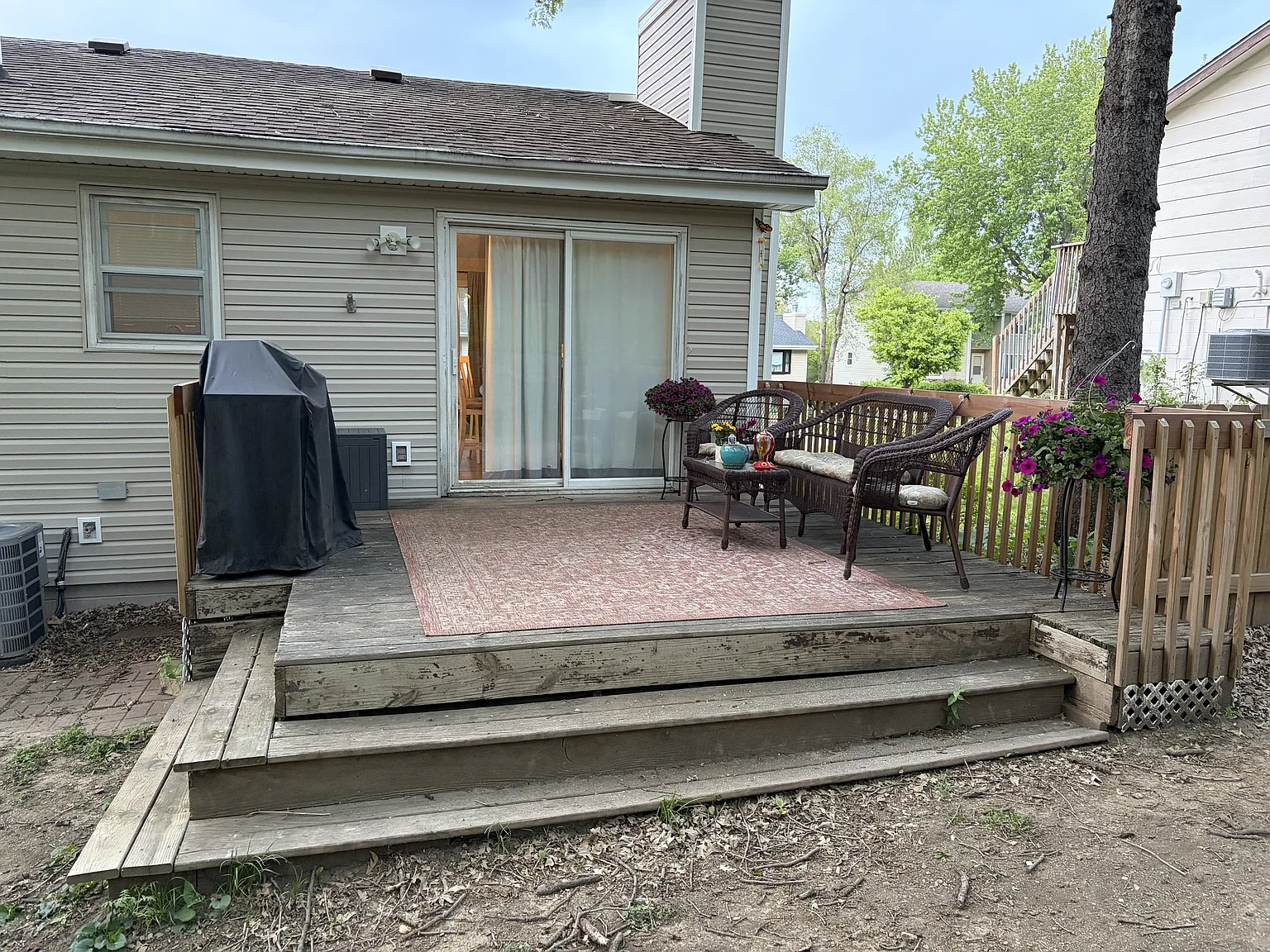 817 East Hackley Avenue - 1 — Photo 3