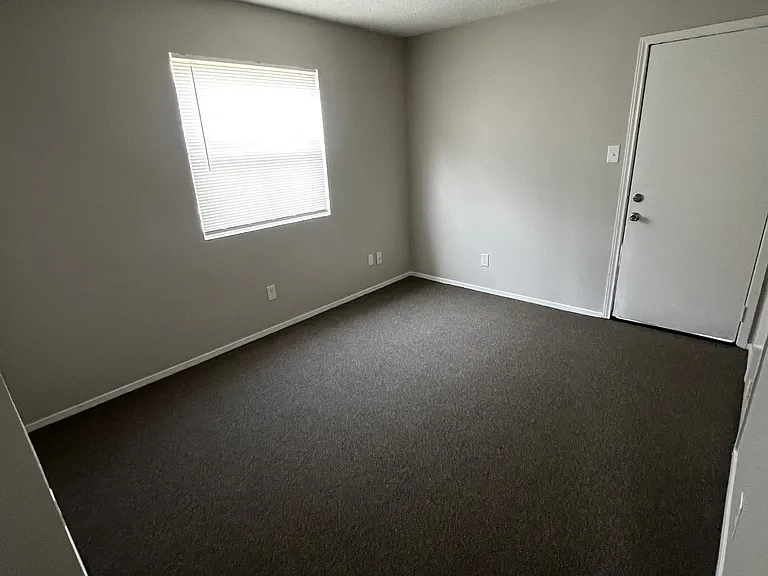 821 Bracewood Cir #C — Photo 7