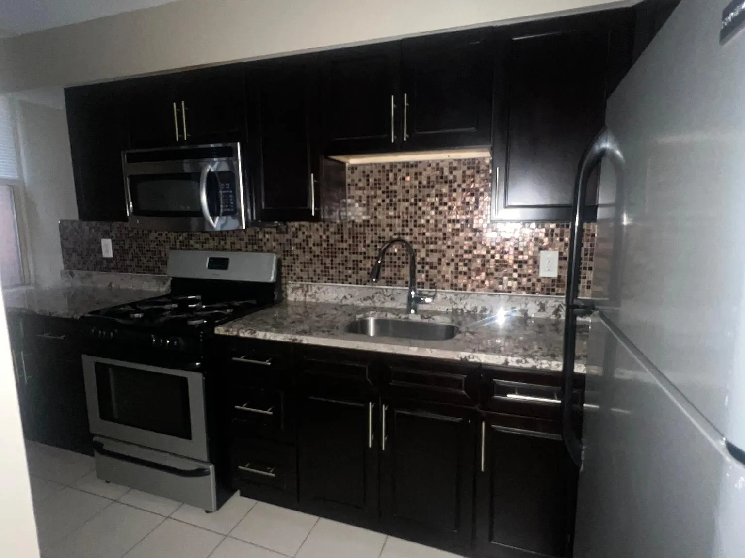 2 bed, $1,350 — Photo 2