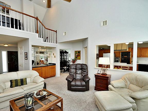 4th image of 8703 Rocky Valley Dr