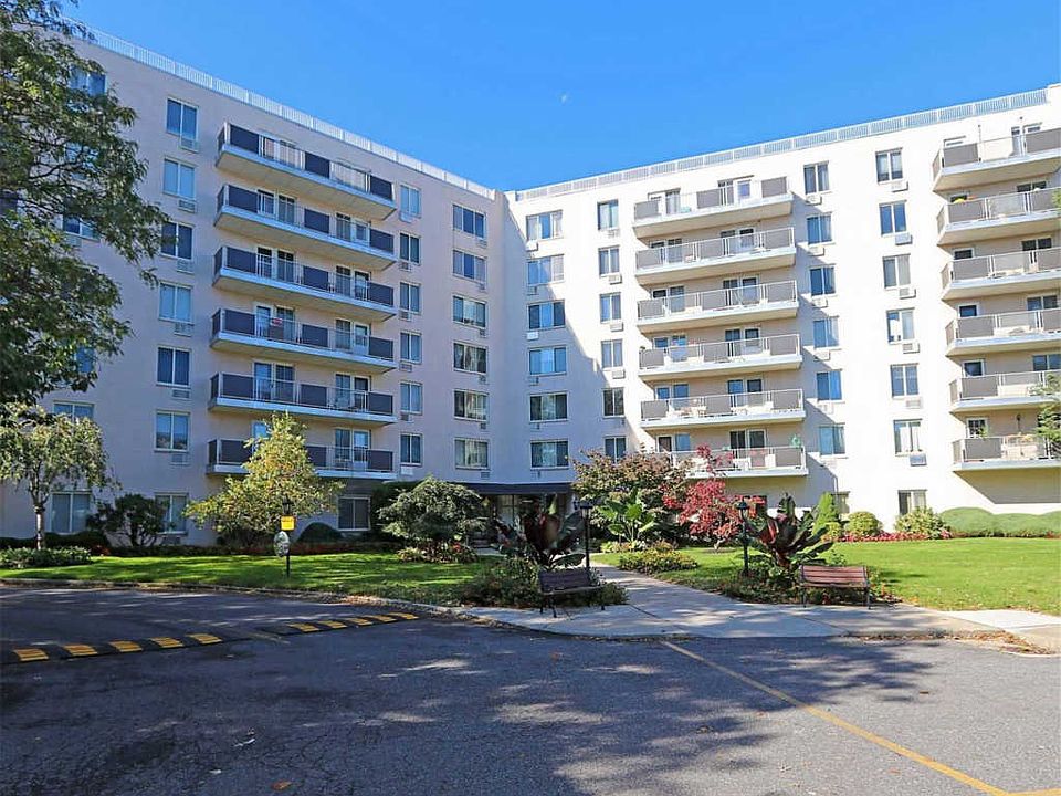 1st image of 135 Post Ave APT 2M